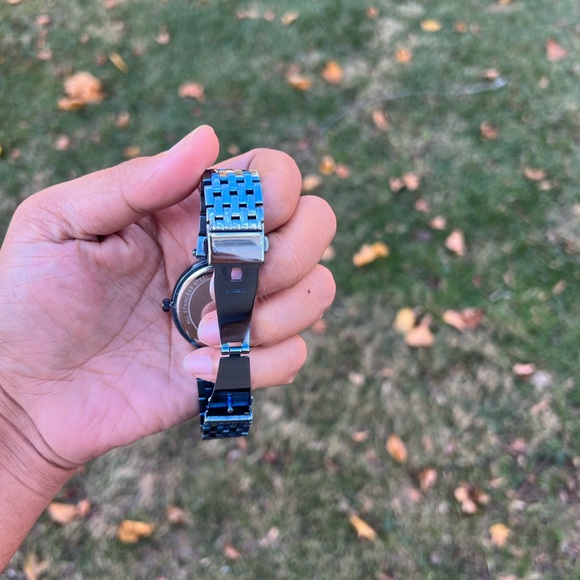 Michael Kors Women's blue Darci Watch Quartz Mineral Crystal Watch - Picture 8 of 10